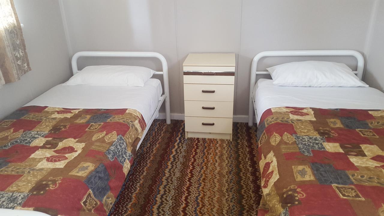 Tingle All Over Budget Accommodation วอลโพล ภายนอก รูปภาพ
