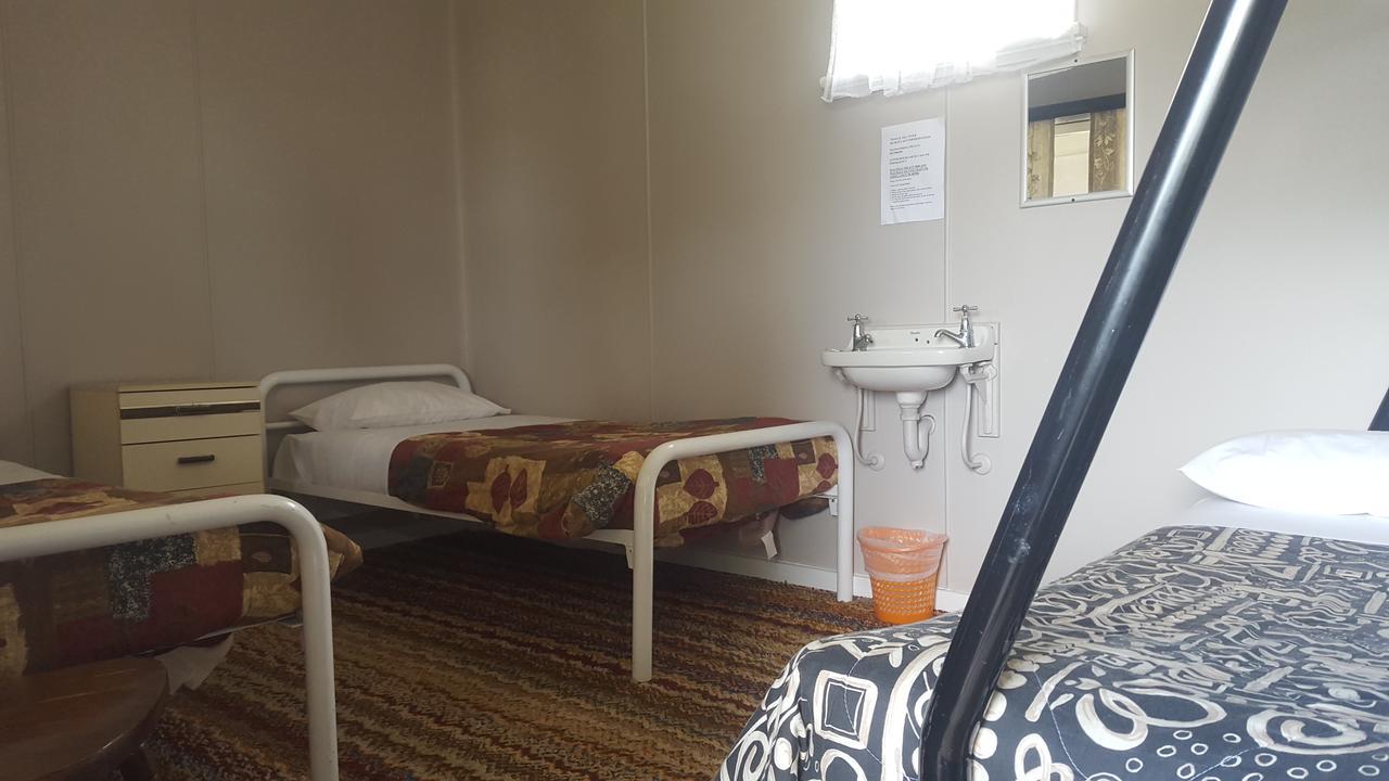 Tingle All Over Budget Accommodation วอลโพล ภายนอก รูปภาพ