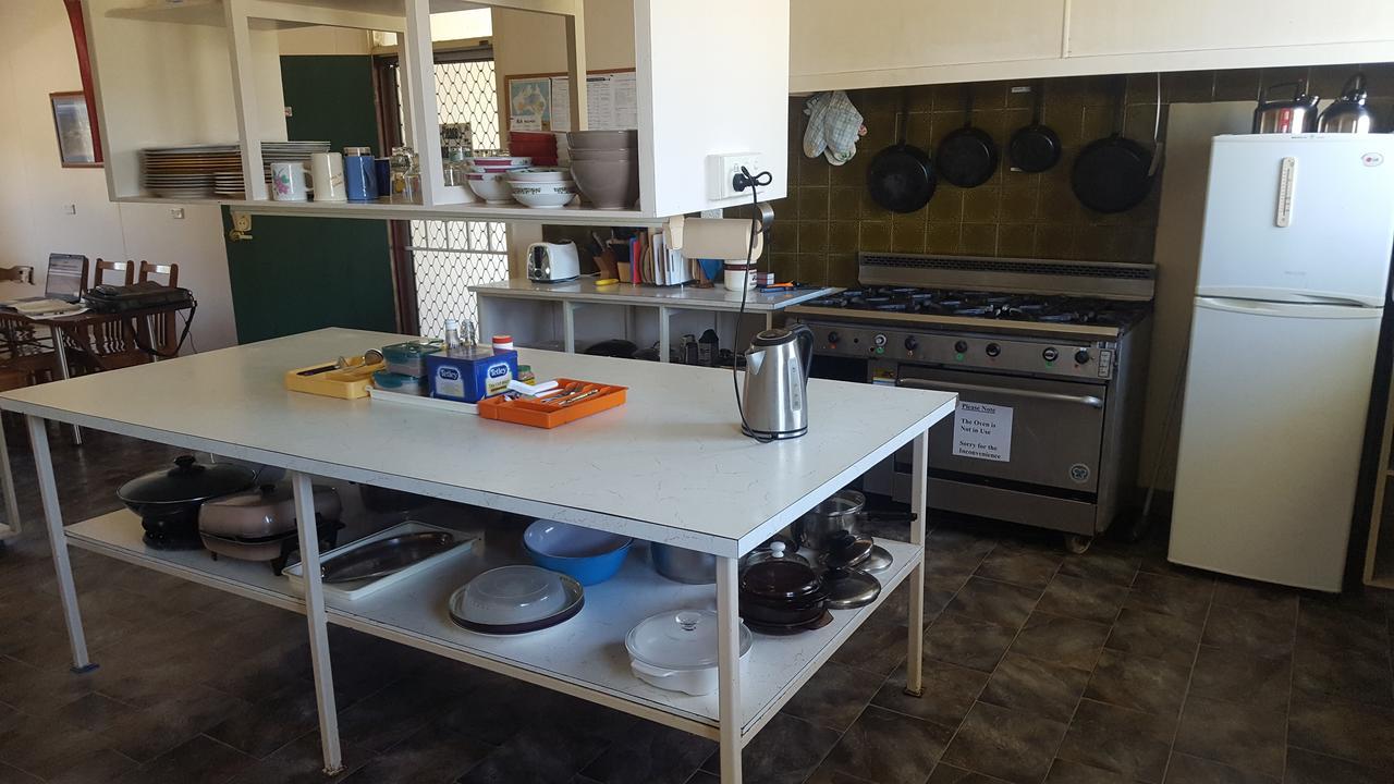 Tingle All Over Budget Accommodation วอลโพล ภายนอก รูปภาพ